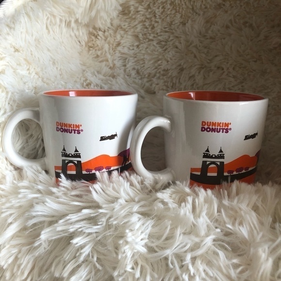 Dunkin Donuts Connecticut destination mugs. - Picture 3 of 5